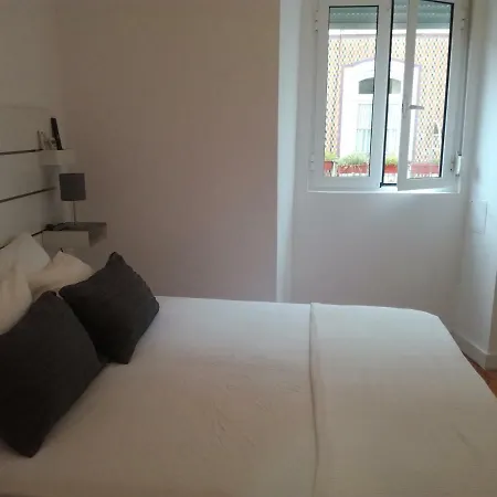 Flor Liz Apartment *